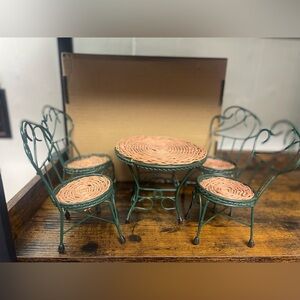 Boyds Bears Mini Bistro Table & Chairs Set Iron & Wicker Retired 5-piece